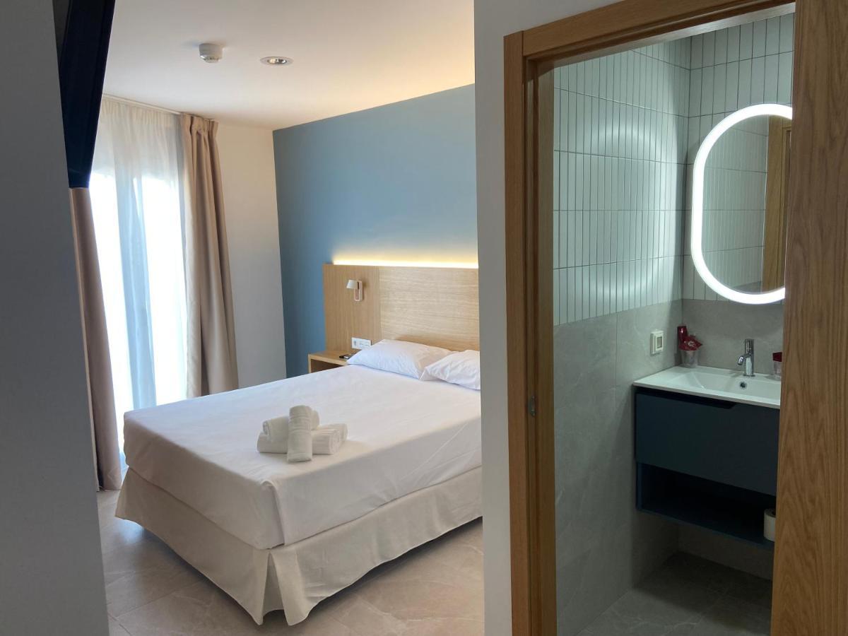 Rio Salado Conil Hostal Конил-де-ла-Фронтера Екстериор снимка