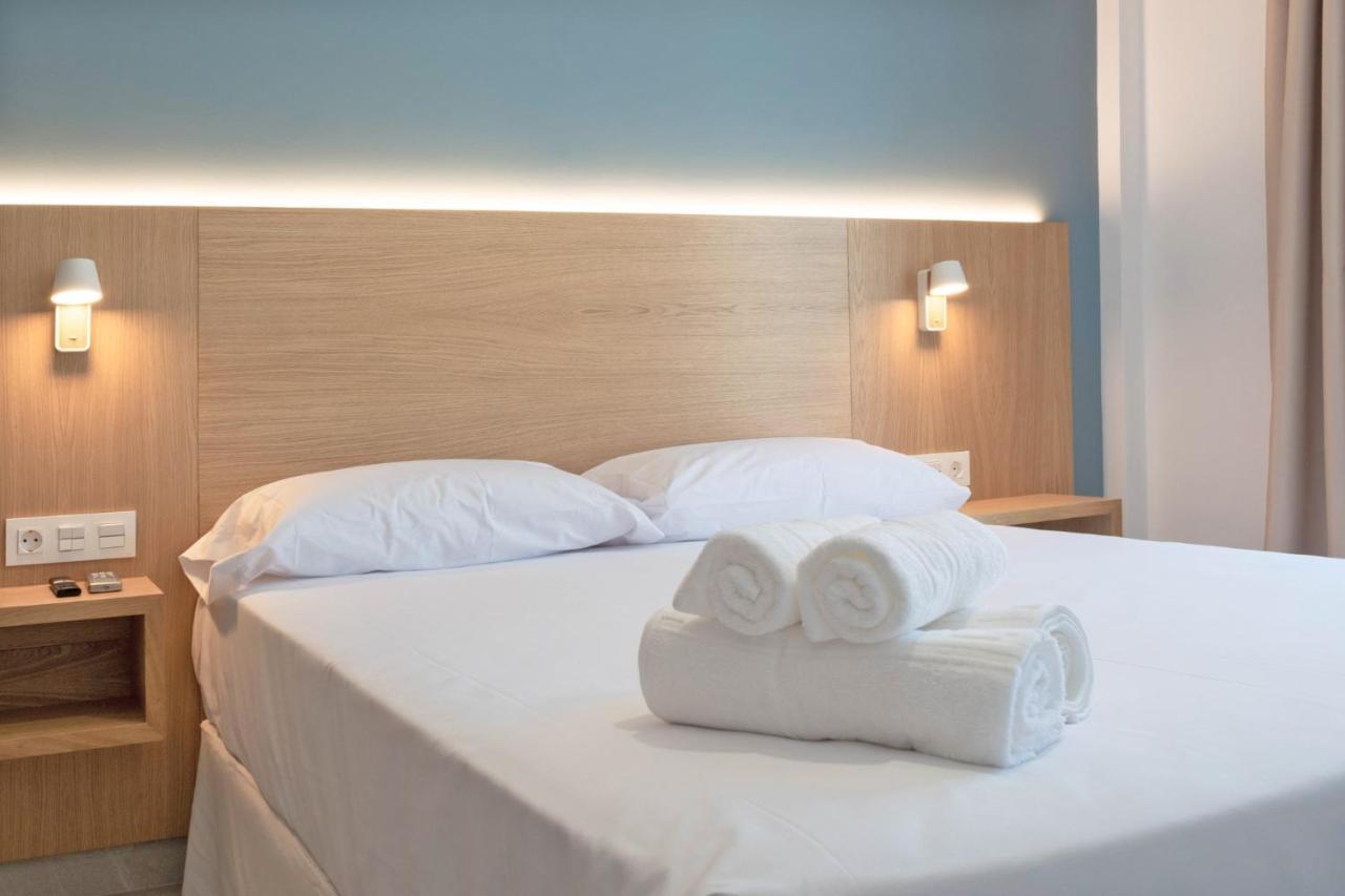 Rio Salado Conil Hostal Конил-де-ла-Фронтера Екстериор снимка
