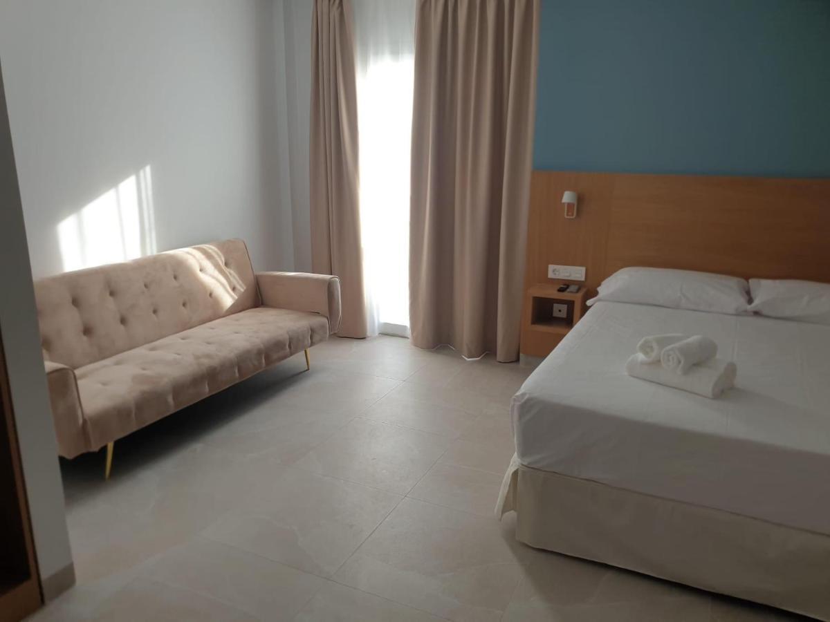 Rio Salado Conil Hostal Конил-де-ла-Фронтера Екстериор снимка